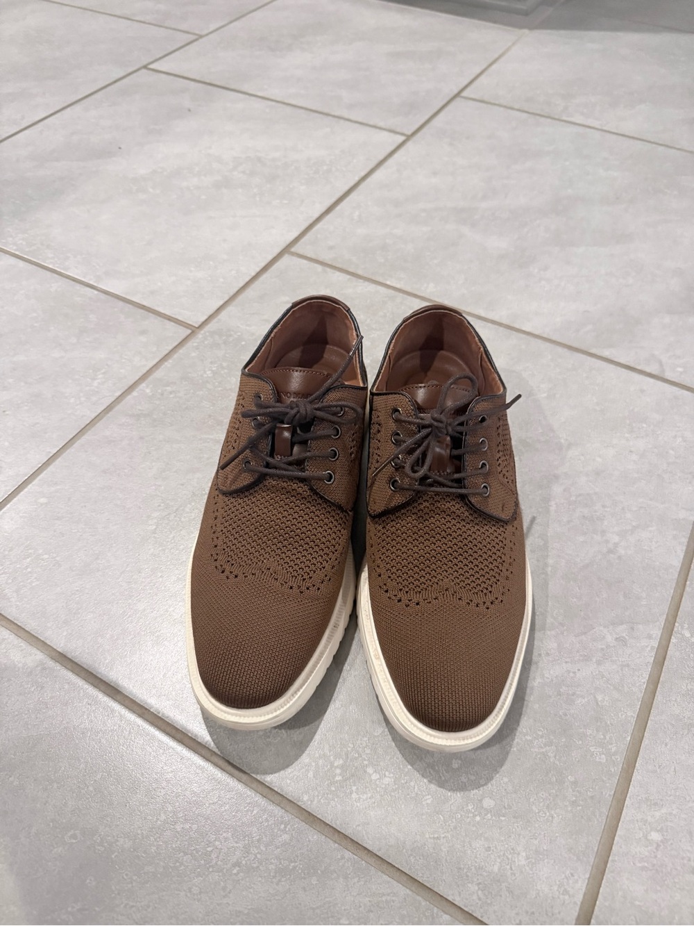 Men's Brown Knit Derby Sneakers